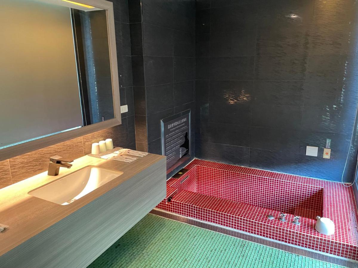 Ya Nold Hot Spring Hotel 礁渓郷 エクステリア 写真