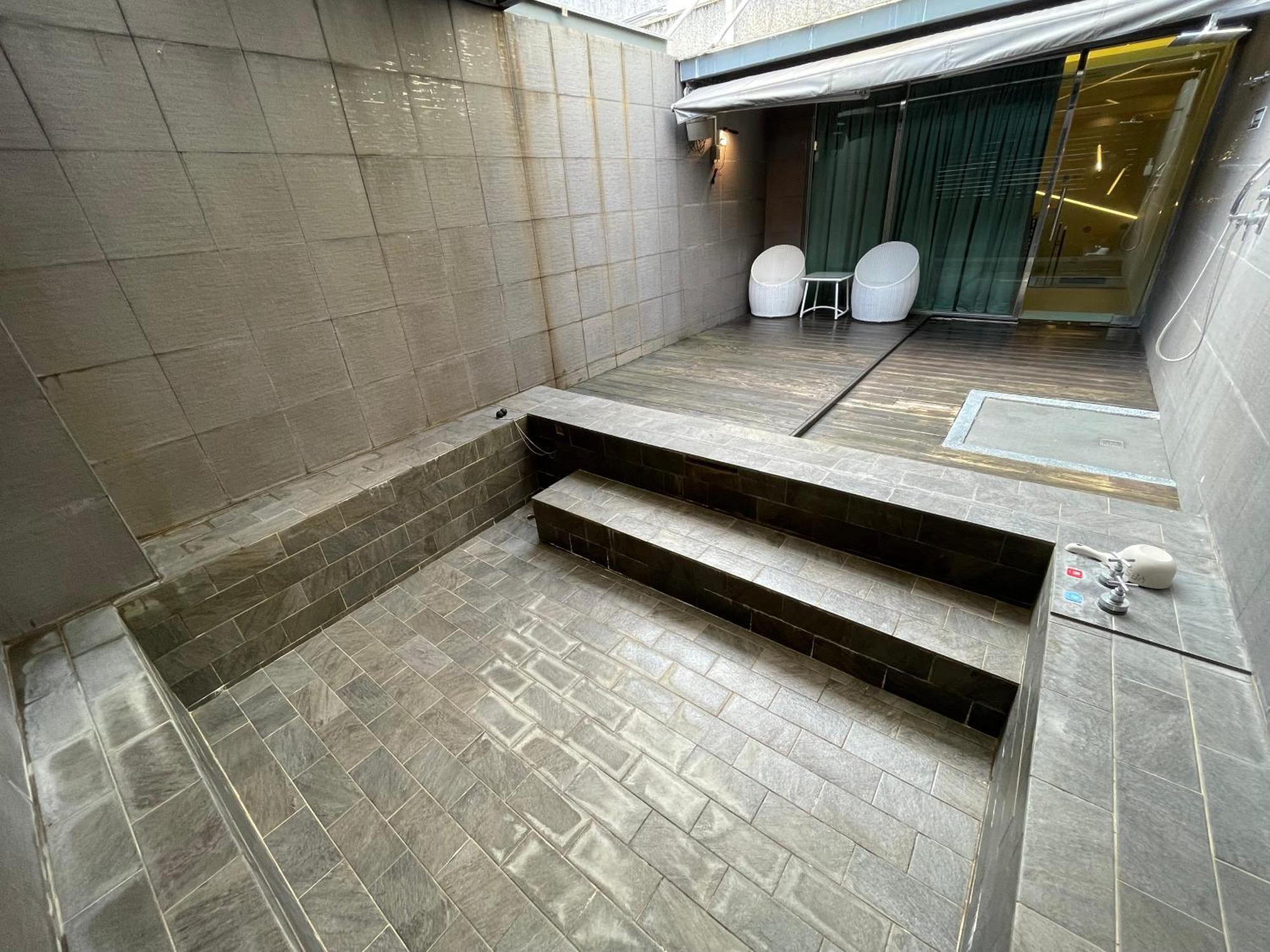 Ya Nold Hot Spring Hotel 礁渓郷 エクステリア 写真