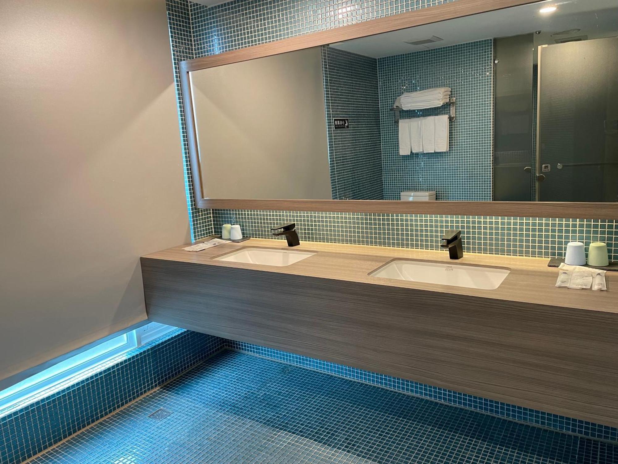 Ya Nold Hot Spring Hotel 礁渓郷 エクステリア 写真
